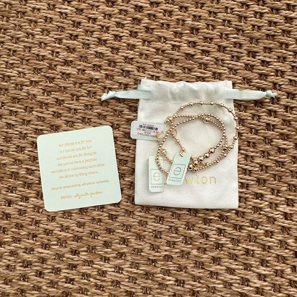 Newton 3 Elegant Gold Bracelet Trio